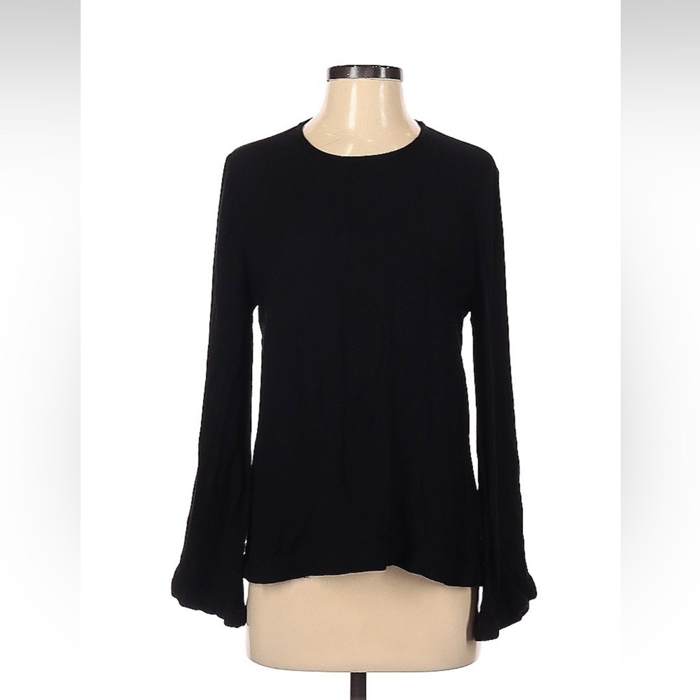 Cloth & Stone
Size XS Long Sleeve Blouse